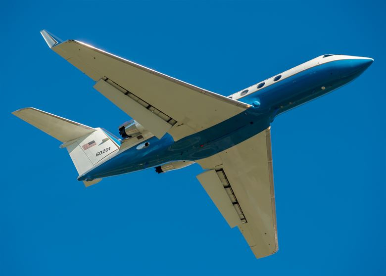 飛行機製造